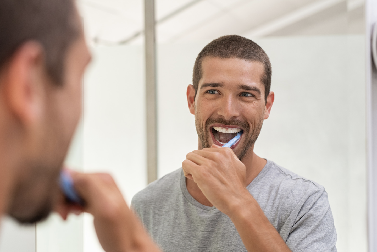 10 Simple Ways to Maintain Clean and Healthy Teeth
